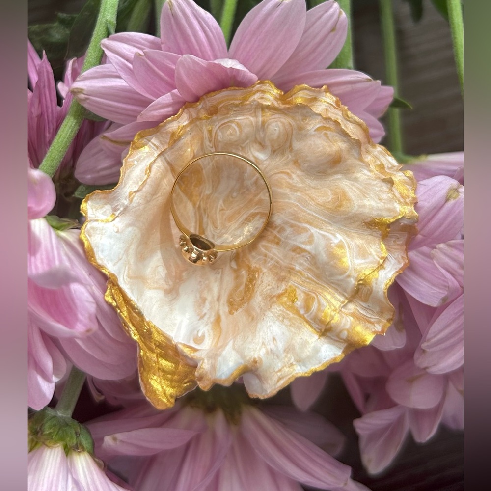Oyster Shell Ring Dish